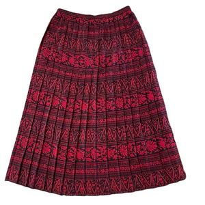 Vintage pleated midi skirt. Red and Black Leslie Fay skirt. Size 14